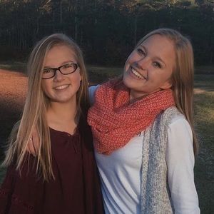 Meet your Posher, Molly